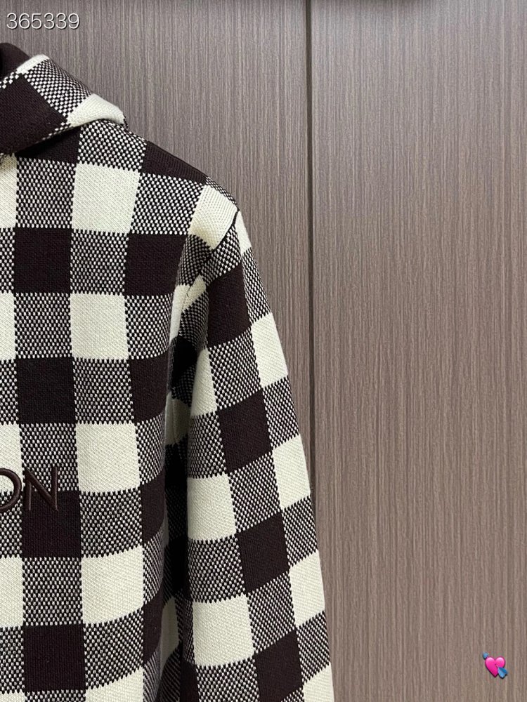 Louis Vuitton2026 New Men's Fashion Casual Letter Embroidery Color blocked Grid Knitted Hoodie卫衣 | Y