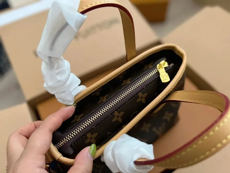 Louis Vuitton's new high-quality versatile single shoulder crossbody bag for women's retro trend | Y