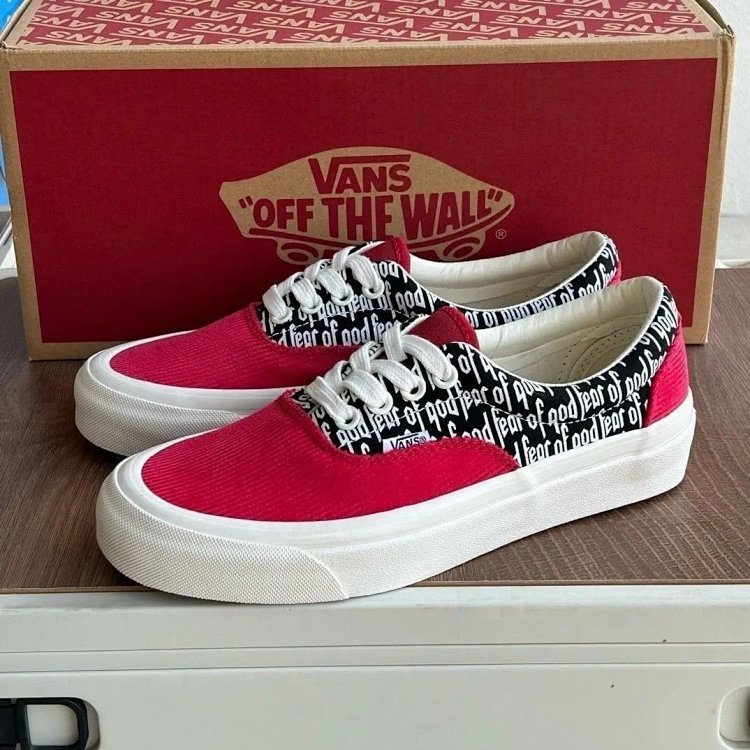 Vans board shoes, one foot low cut shoesFear of God x Vans Era 95 dx white black fog 