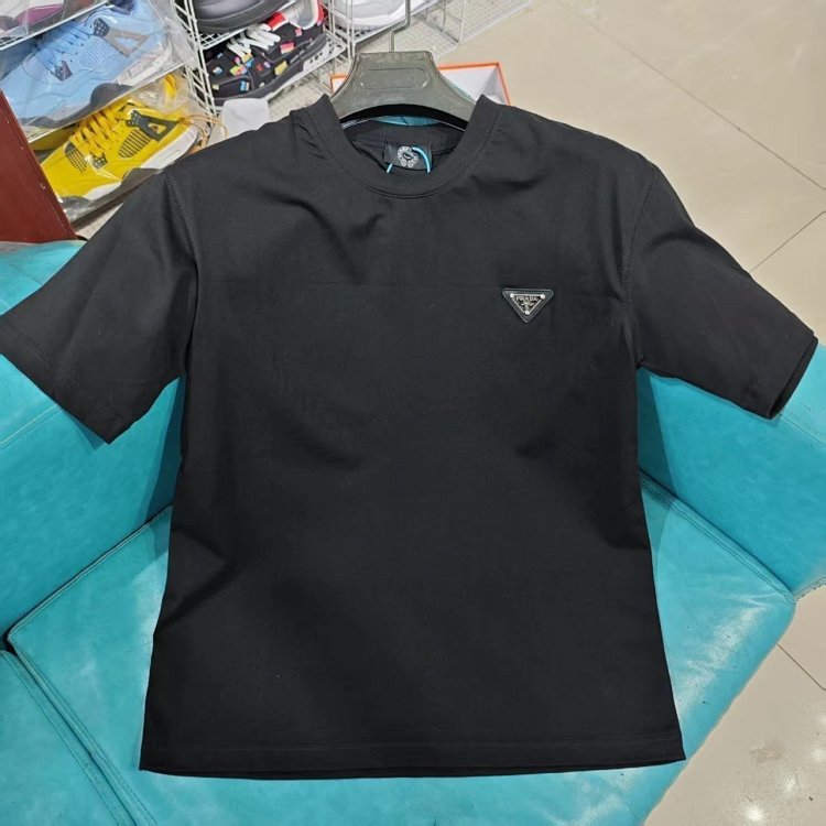 Prada Light Luxury Business Short Sleeve T-shirt Men's White Grey Half Sleeve Top | Yooybuy Spreadsh