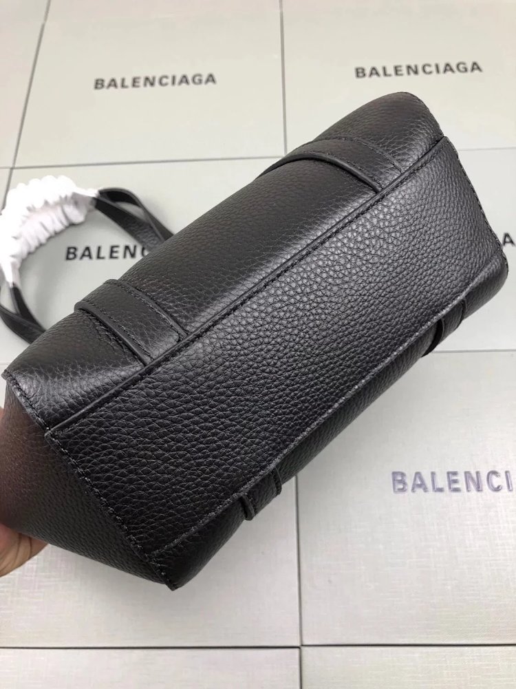 Balenciaga Tote Bag Handbill Shoulder Bag Bucket Bag | Yooybuy Spreadsheet