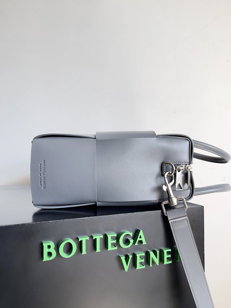 Bottega Veneta Large Grid Knitted Men's briefcase | Yooybuy Spreadsheet