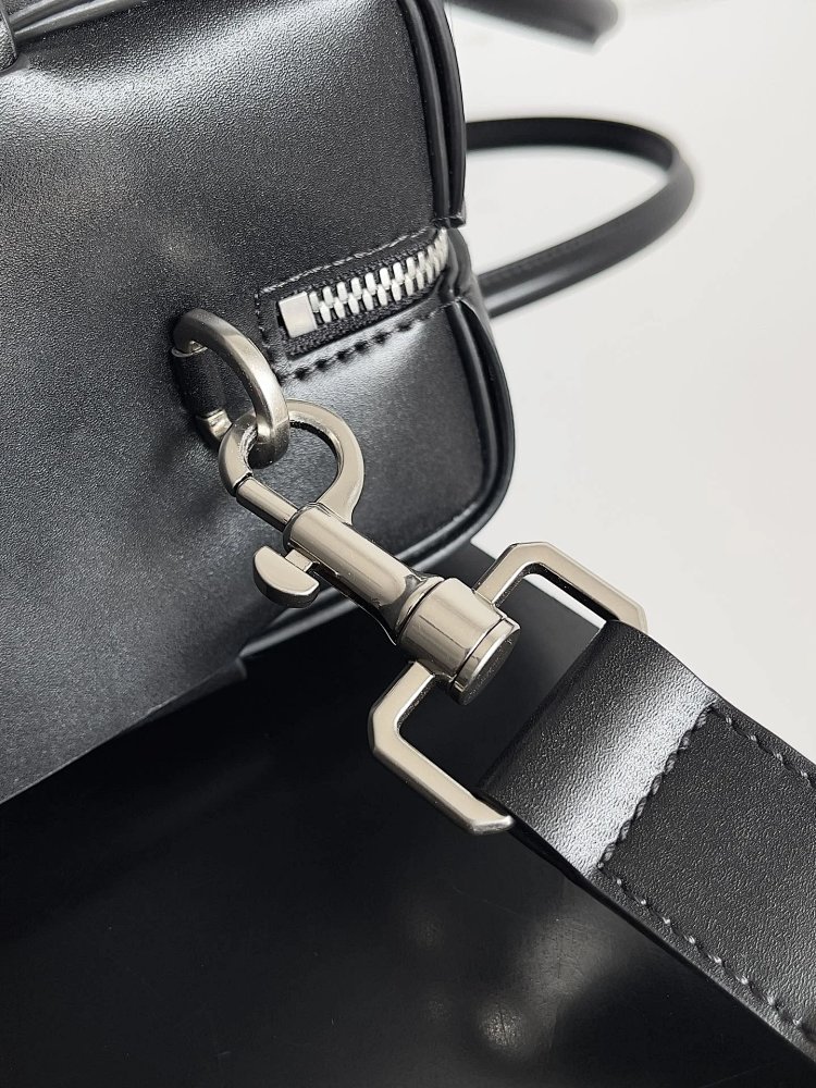 Bottega Veneta Large Grid Knitted Men's briefcase | Yooybuy Spreadsheet