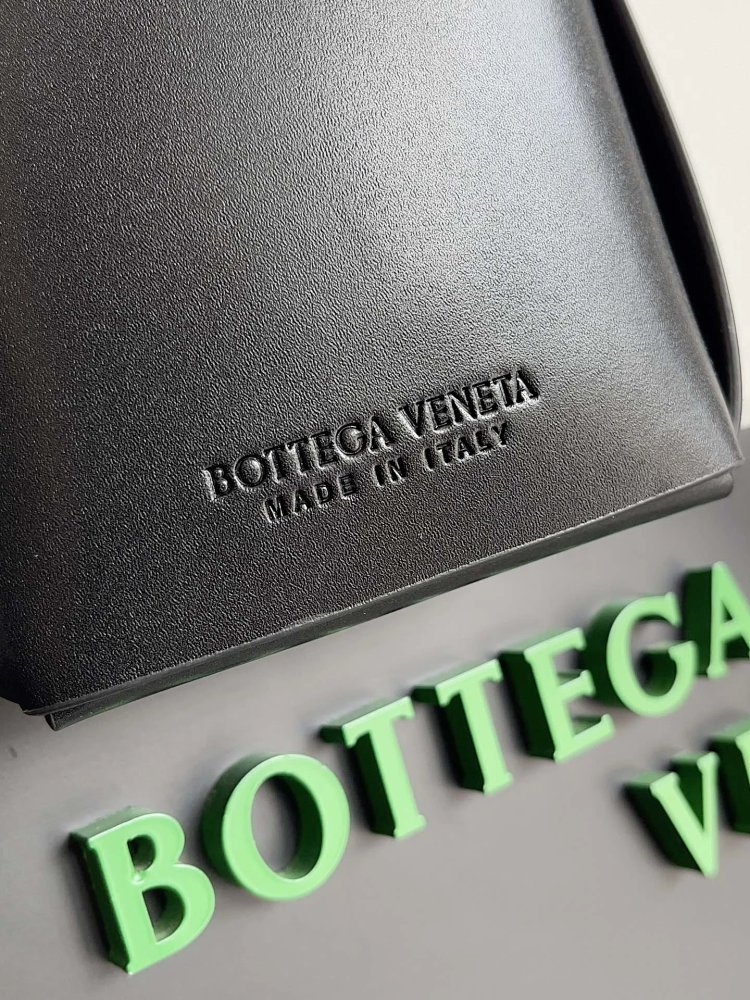 Bottega Veneta Large Grid Knitted Men's briefcase | Yooybuy Spreadsheet