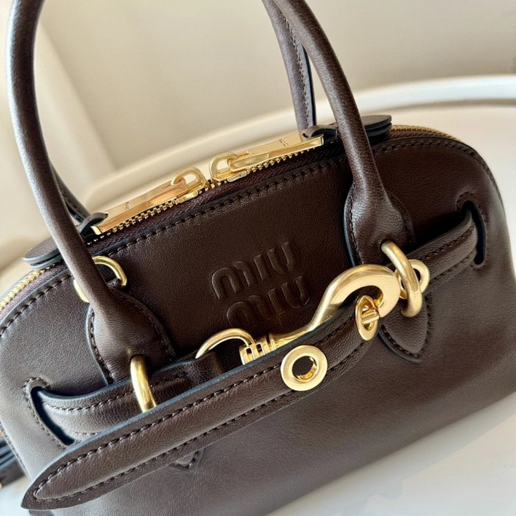 Miumiu handbag shoulder bag crossbody bag women's bag shell bag | Yooybuy Spreadsheet