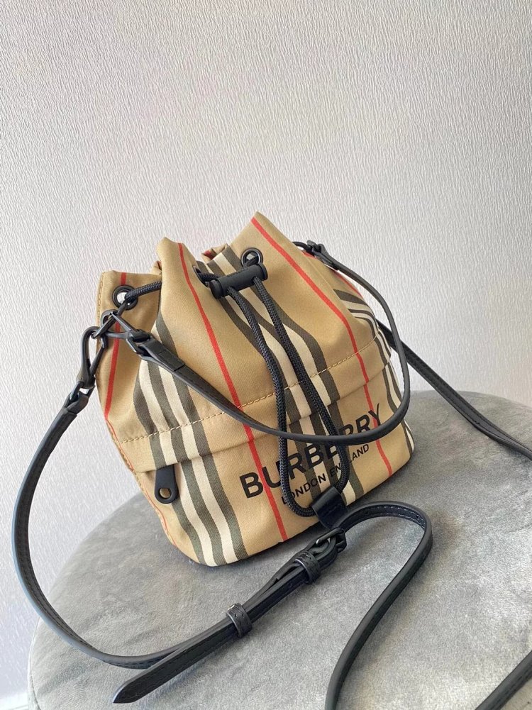 Burberry storage classic plaid canvas bucket bag drawstring bag | Yooybuy Spreadsheet