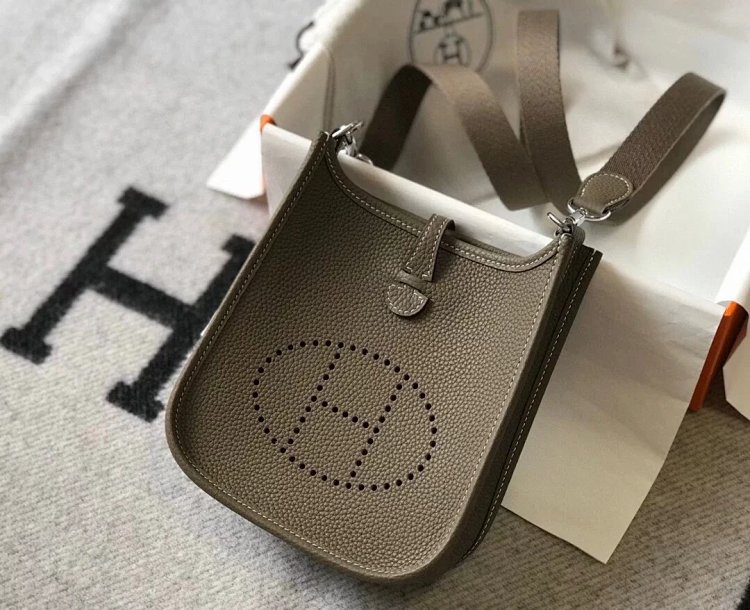 Hermes mini calf leather hollow shoulder crossbody buckle women's bag | Yooybuy Spreadsheet