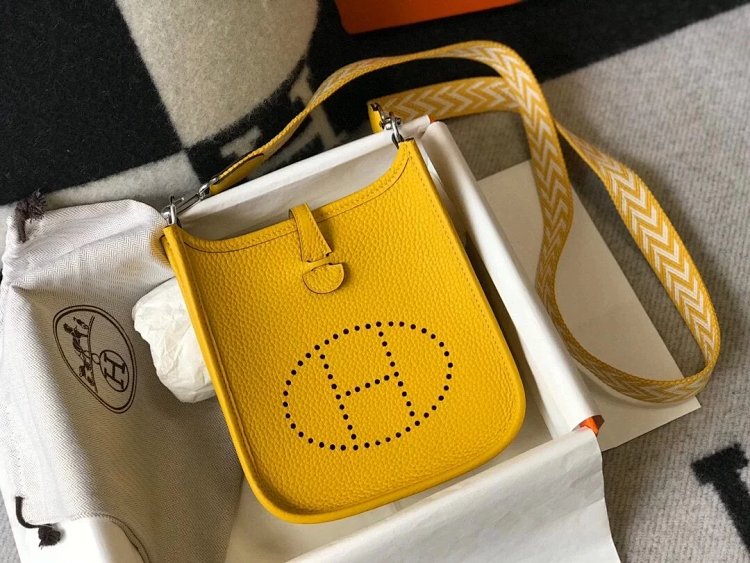 Hermes mini calf leather hollow shoulder crossbody buckle women's bag | Yooybuy Spreadsheet