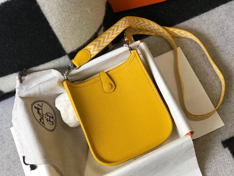 Hermes mini calf leather hollow shoulder crossbody buckle women's bag | Yooybuy Spreadsheet
