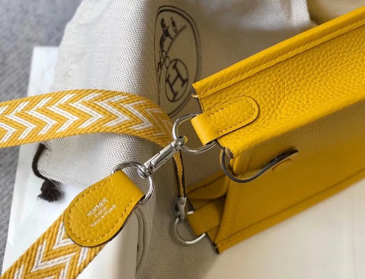 Hermes mini calf leather hollow shoulder crossbody buckle women's bag | Yooybuy Spreadsheet