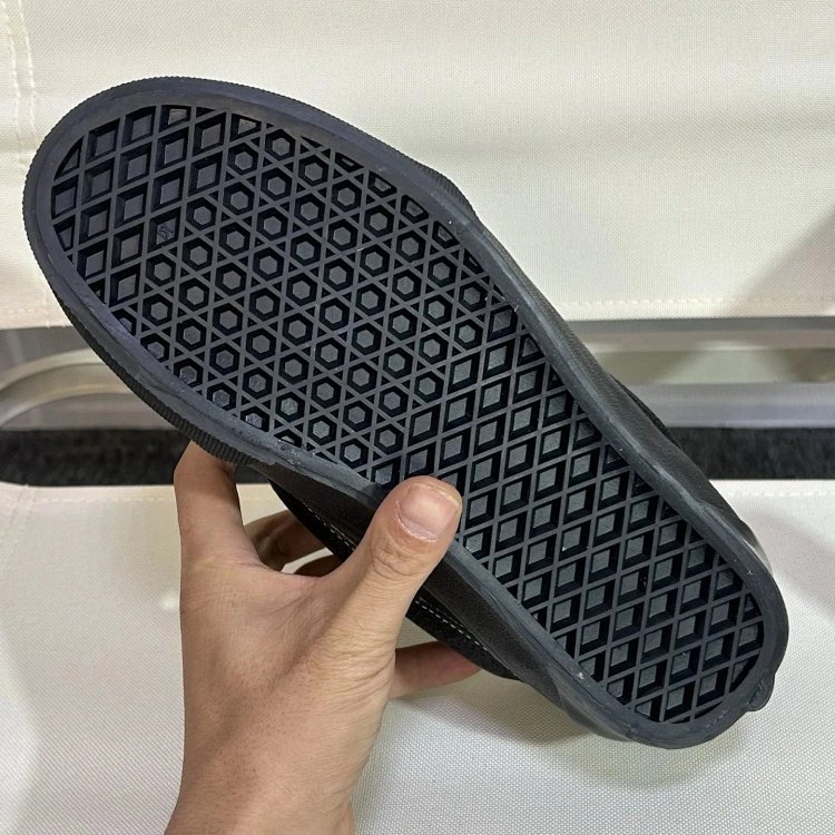 VANS  Black Warrior Starry Sky Bread Shoes | Yooybuy Spreadsheet