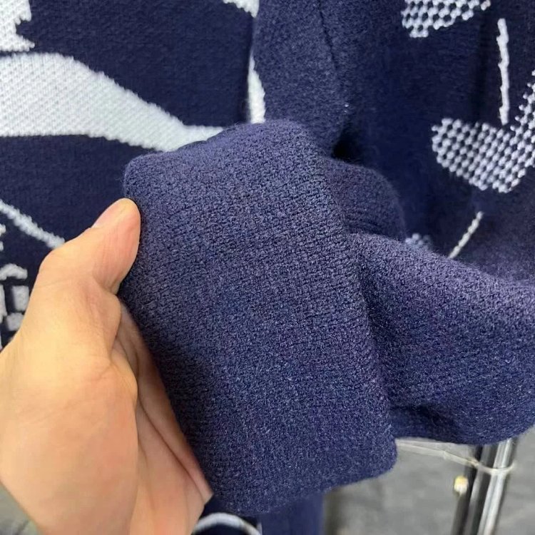 Burberry warhorse logo sweater | Yooybuy Spreadsheet