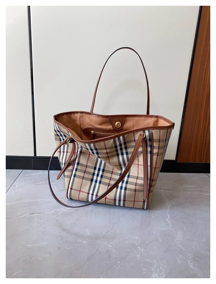 Burberry plaid pattern tote bag | Yooybuy Spreadsheet