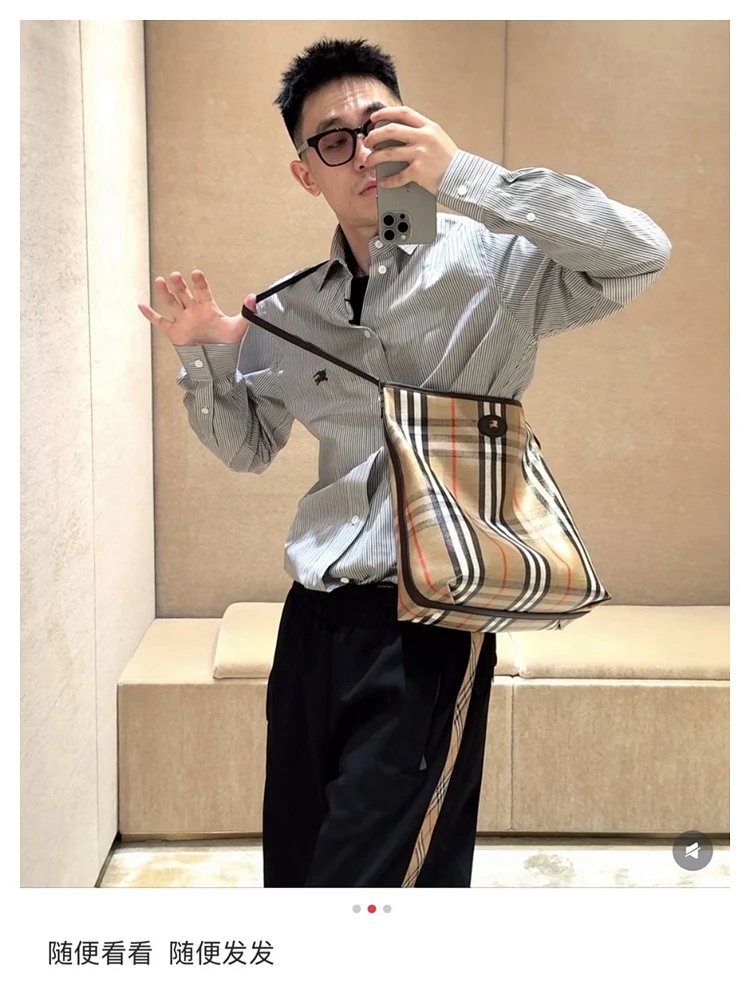 Burberry  Classic British plaid crossbody bag | Yooybuy Spreadsheet