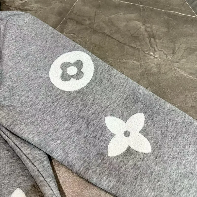 Louis Vuitton hooded zipper sweatshirt | Yooybuy Spreadsheet