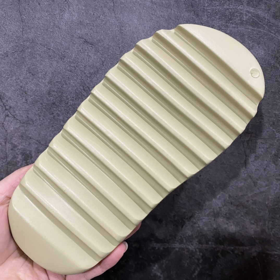 Adidas slippers T538022 | Yooybuy Spreadsheet