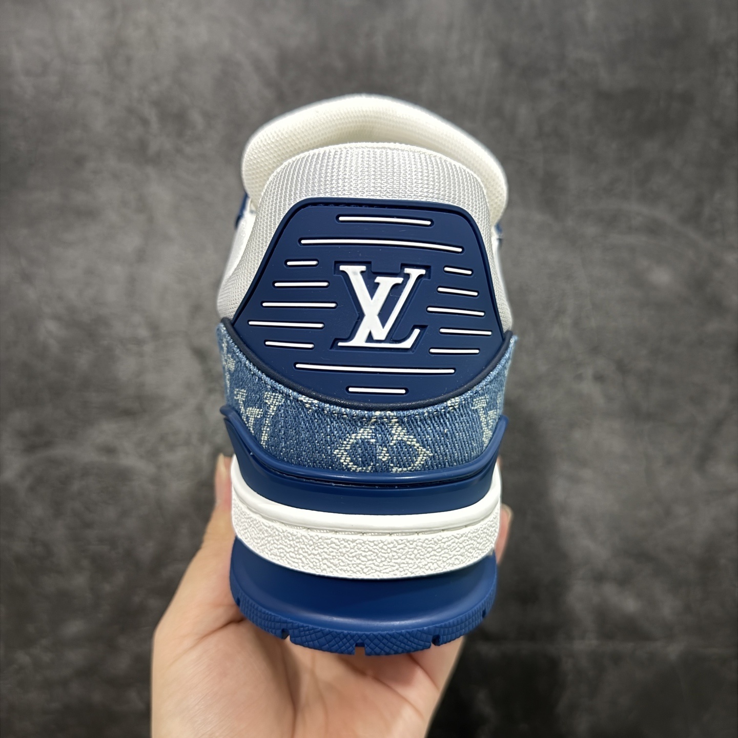 Louis Vuitton  Trainer Sneaker T538001 | Yooybuy Spreadsheet