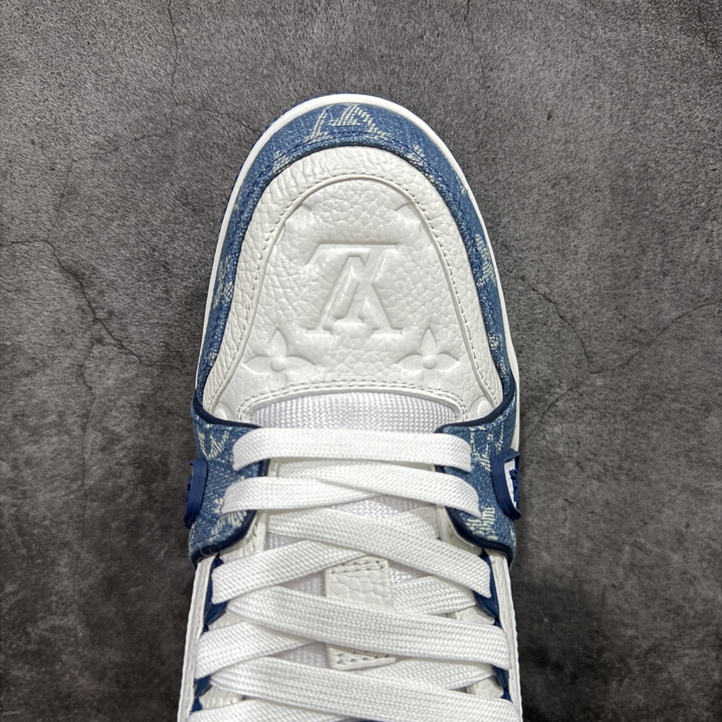 Louis Vuitton  Trainer Sneaker T538001 | Yooybuy Spreadsheet