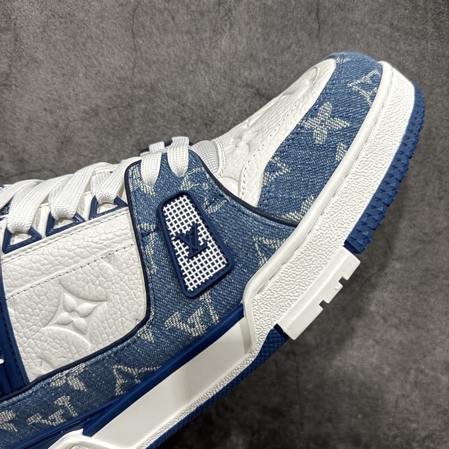Louis Vuitton  Trainer Sneaker T538001 | Yooybuy Spreadsheet