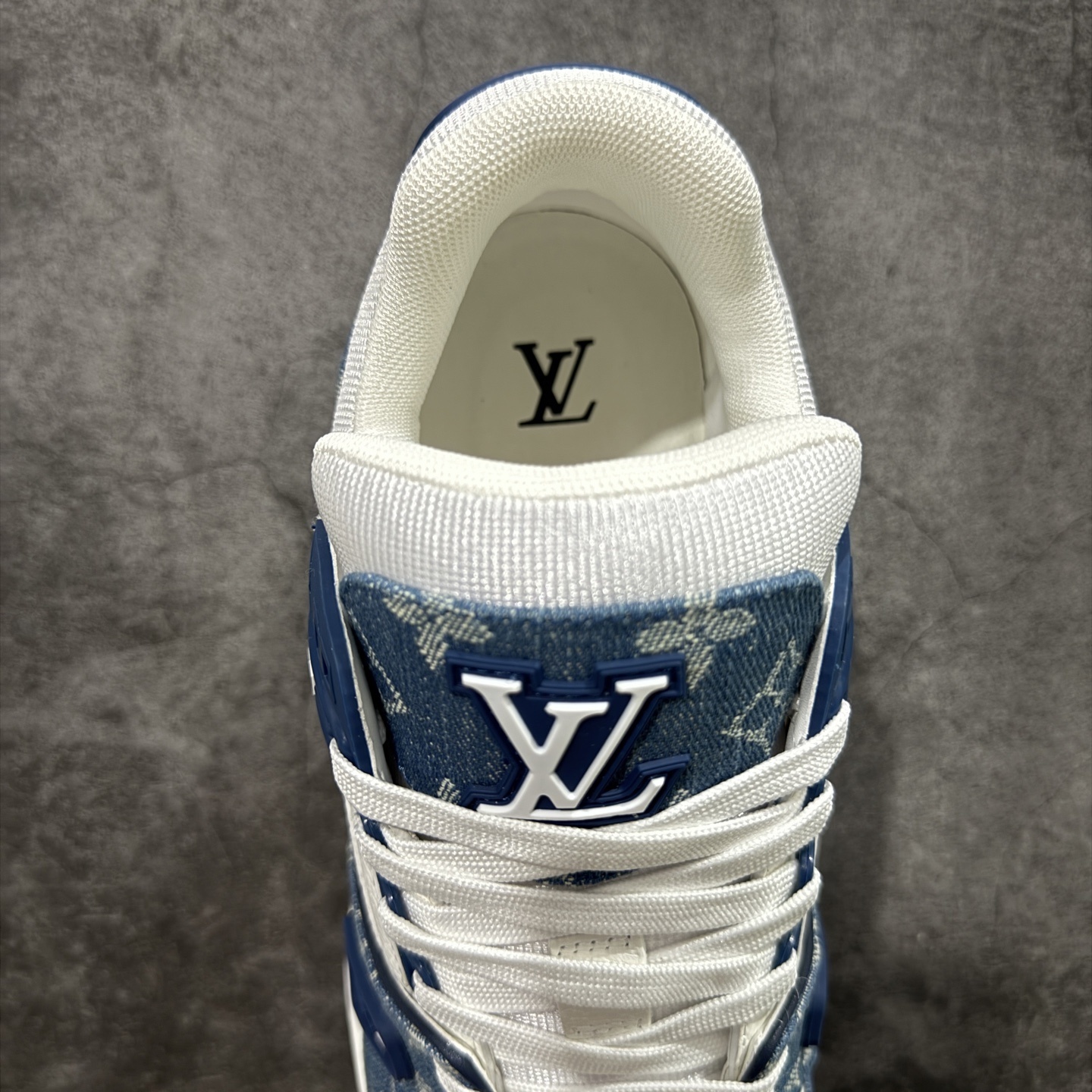 Louis Vuitton  Trainer Sneaker T538001 | Yooybuy Spreadsheet