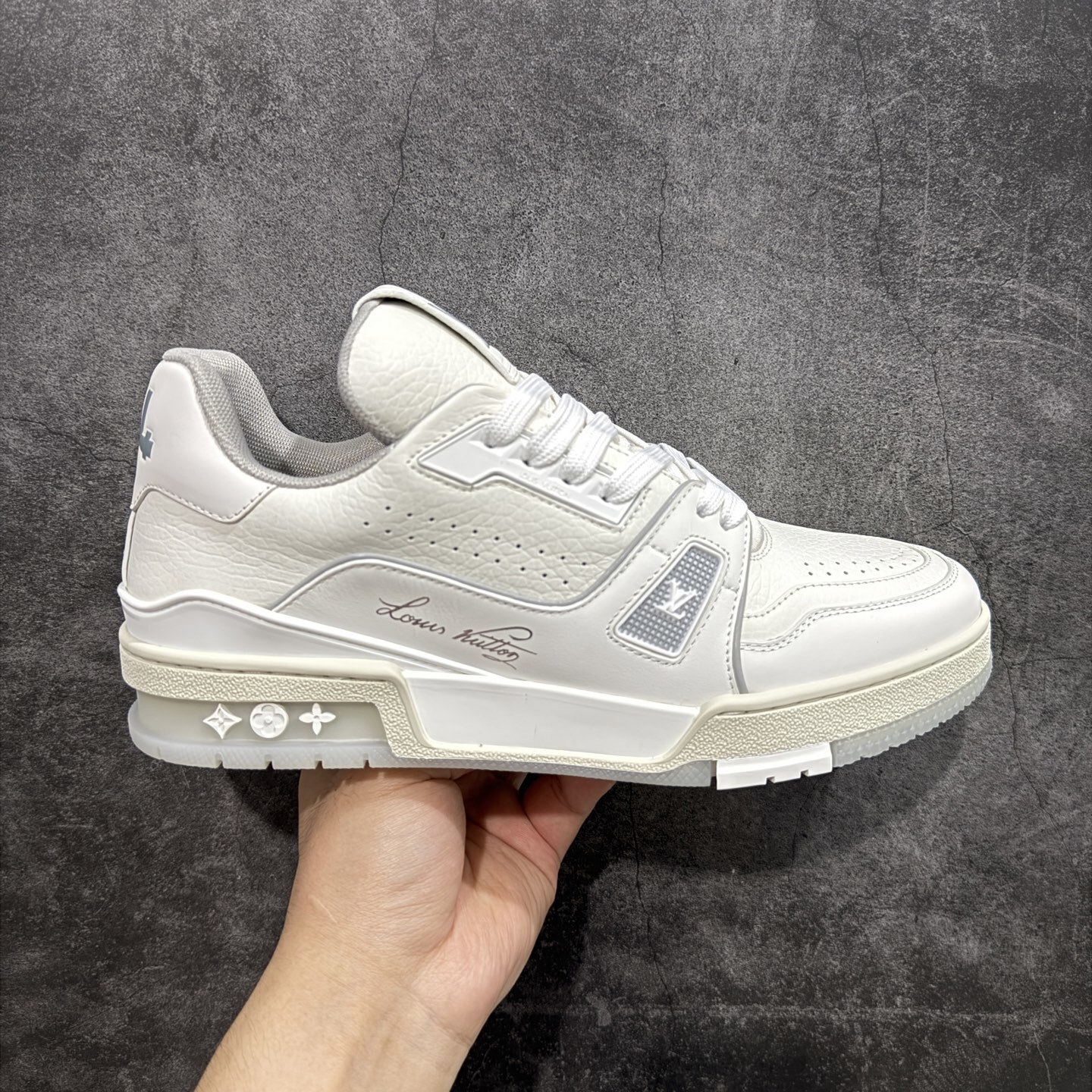 Louis Vuitton  Trainer Sneaker T538002 | Yooybuy Spreadsheet