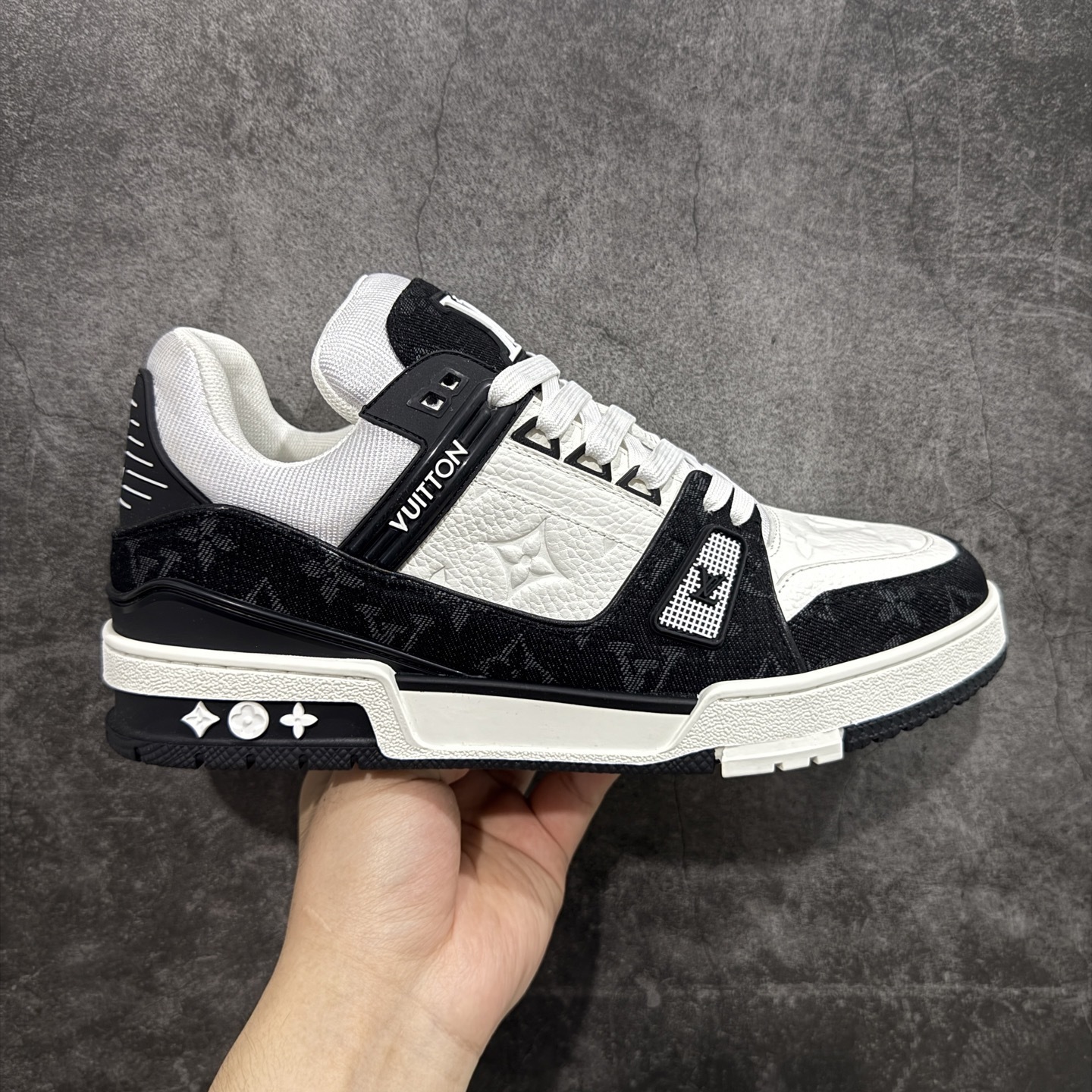 Louis Vuitton  Trainer Sneaker T538004 | Yooybuy Spreadsheet