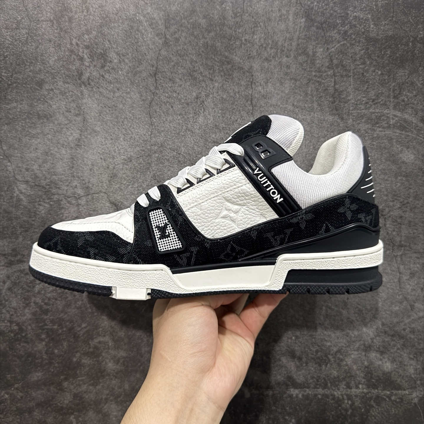 Louis Vuitton  Trainer Sneaker T538004 | Yooybuy Spreadsheet
