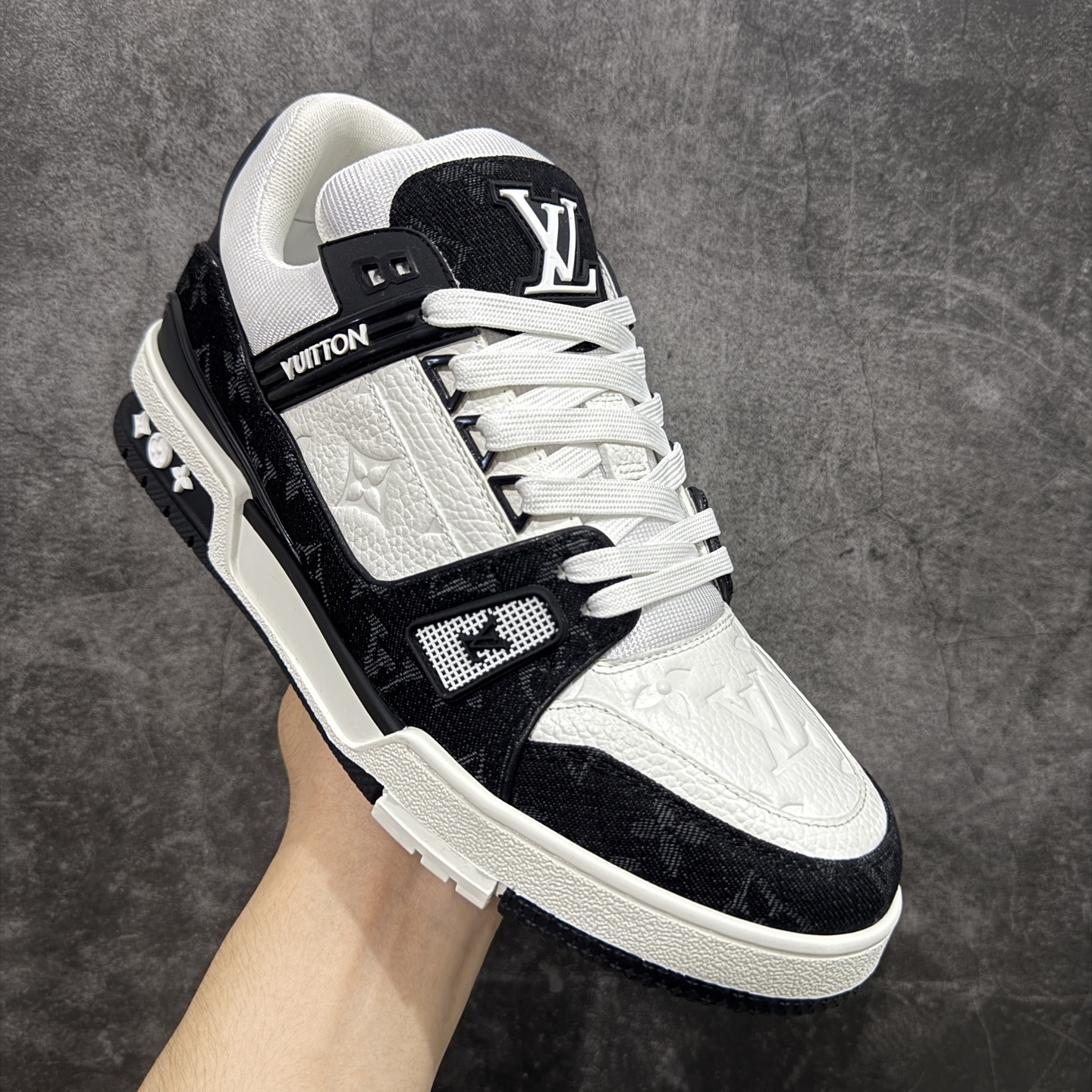 Louis Vuitton  Trainer Sneaker T538004 | Yooybuy Spreadsheet