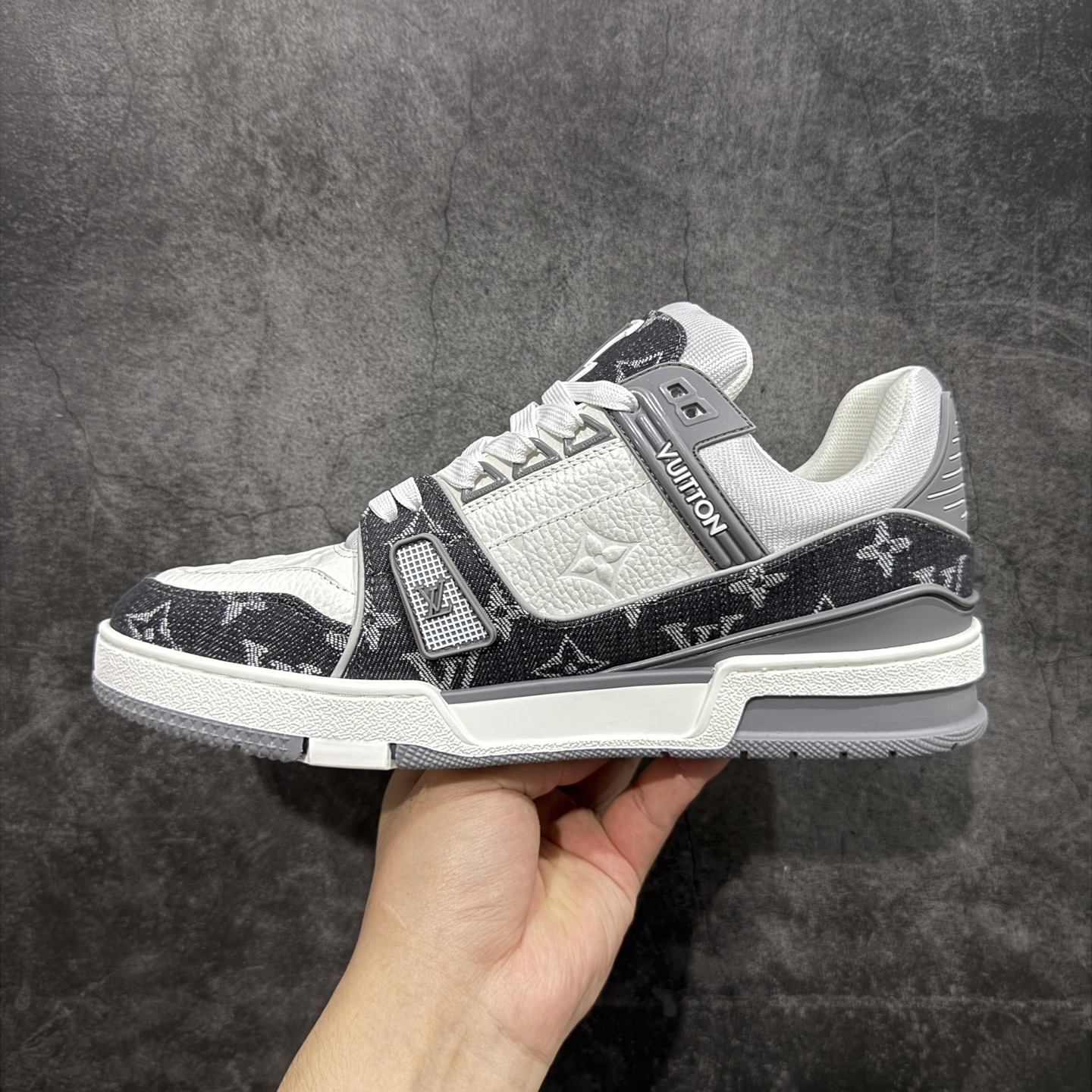 Louis Vuitton  Trainer Sneaker T538003 | Yooybuy Spreadsheet
