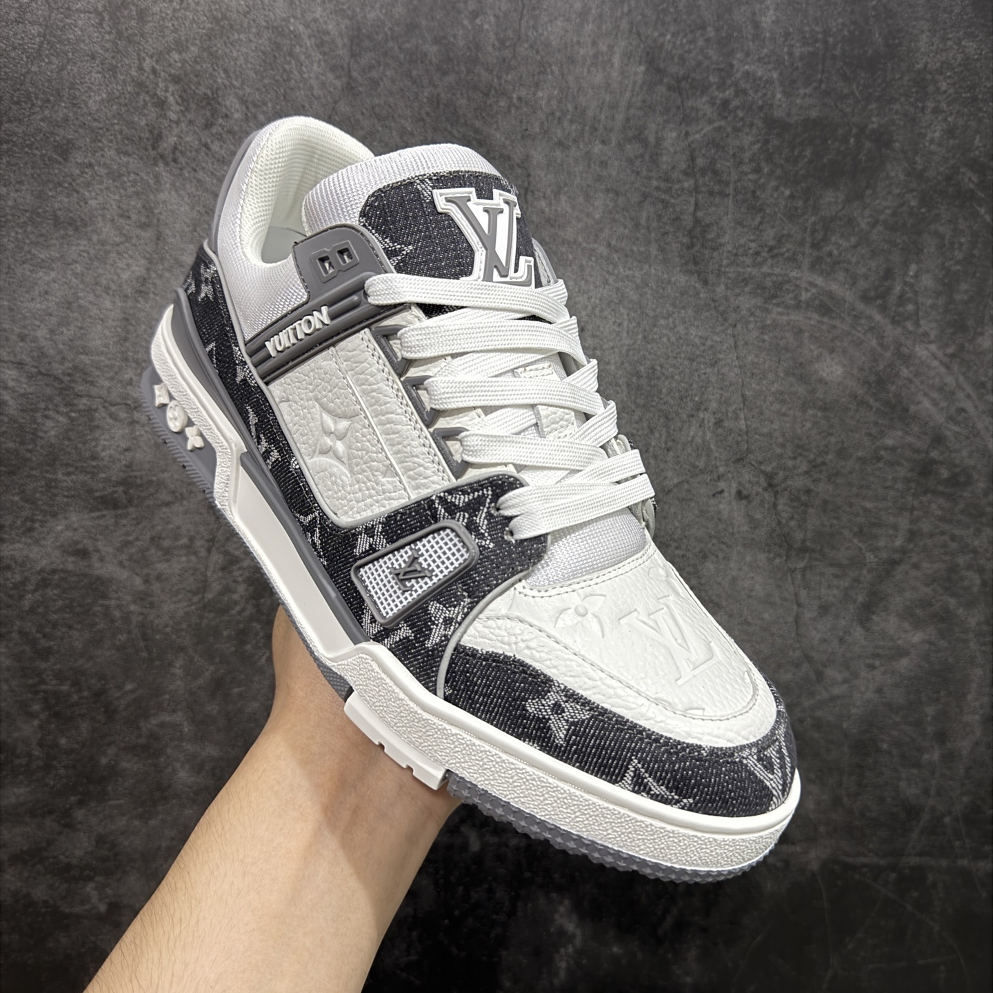 Louis Vuitton  Trainer Sneaker T538003 | Yooybuy Spreadsheet