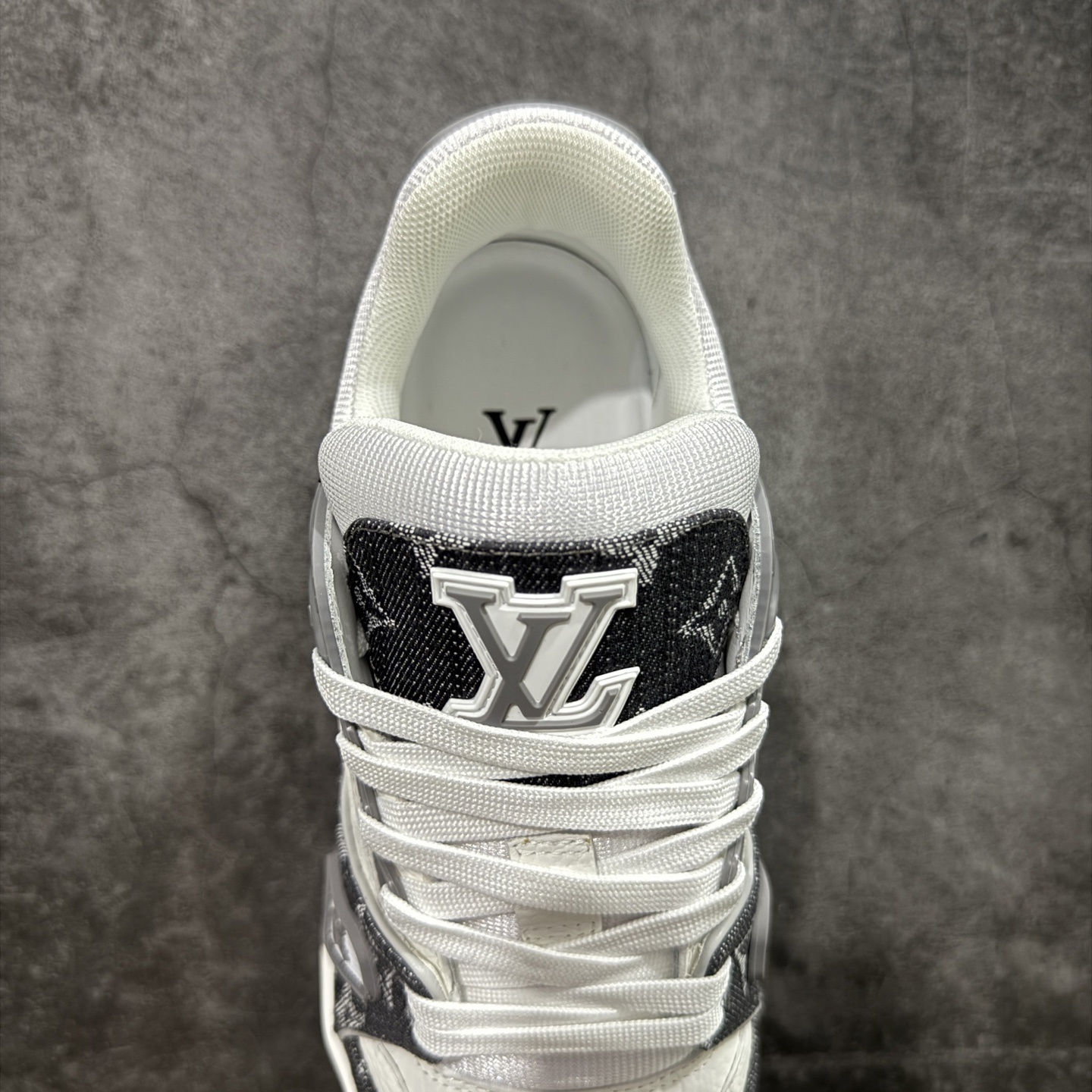 Louis Vuitton  Trainer Sneaker T538003 | Yooybuy Spreadsheet