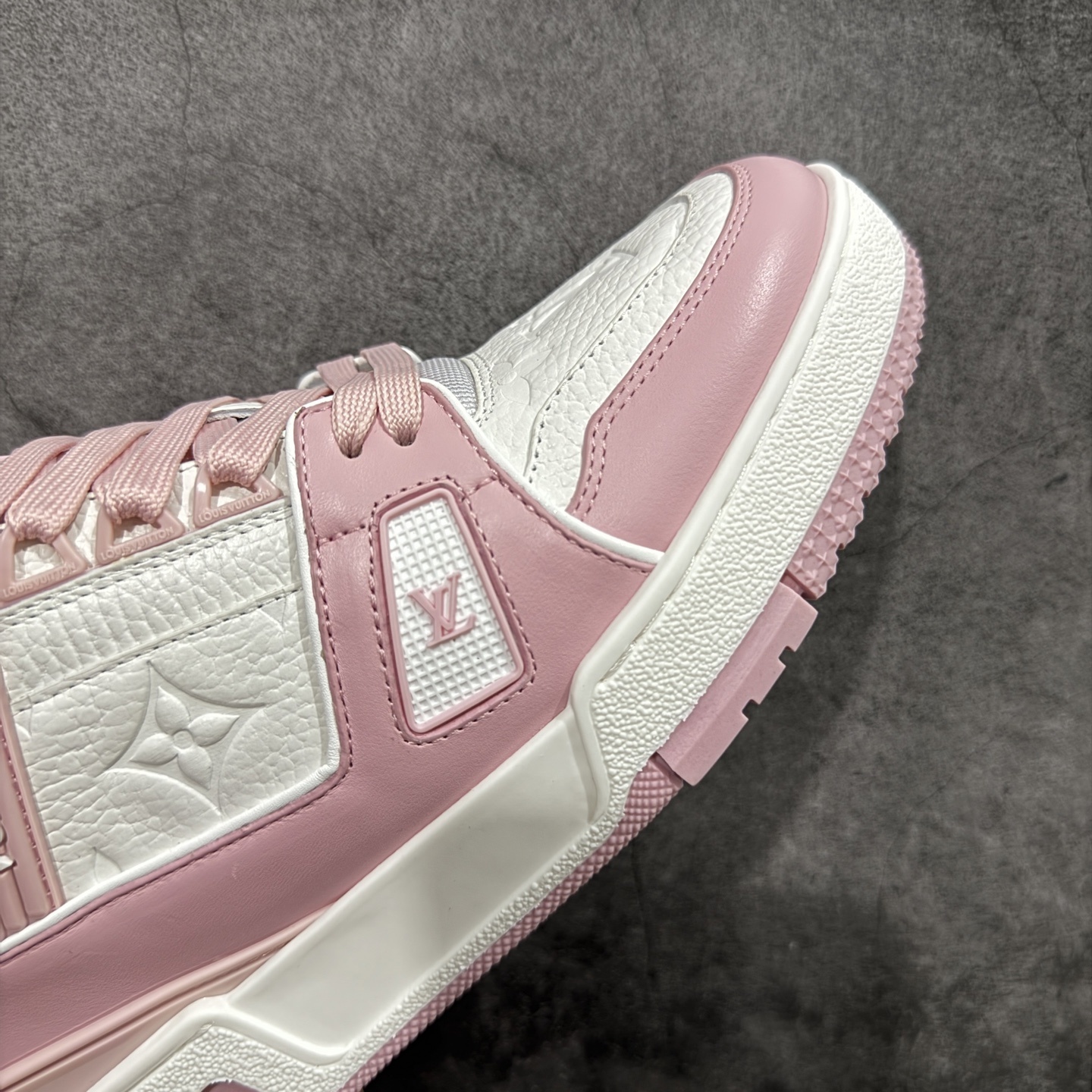 Louis Vuitton  Trainer Sneaker T538005 | Yooybuy Spreadsheet