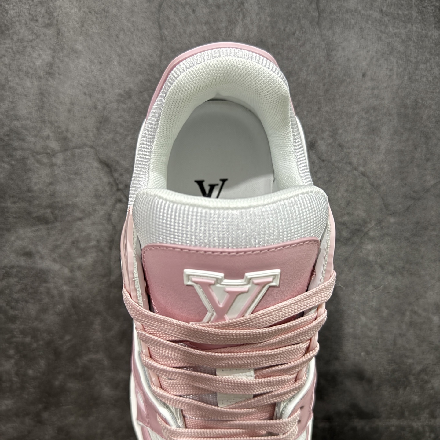 Louis Vuitton  Trainer Sneaker T538005 | Yooybuy Spreadsheet