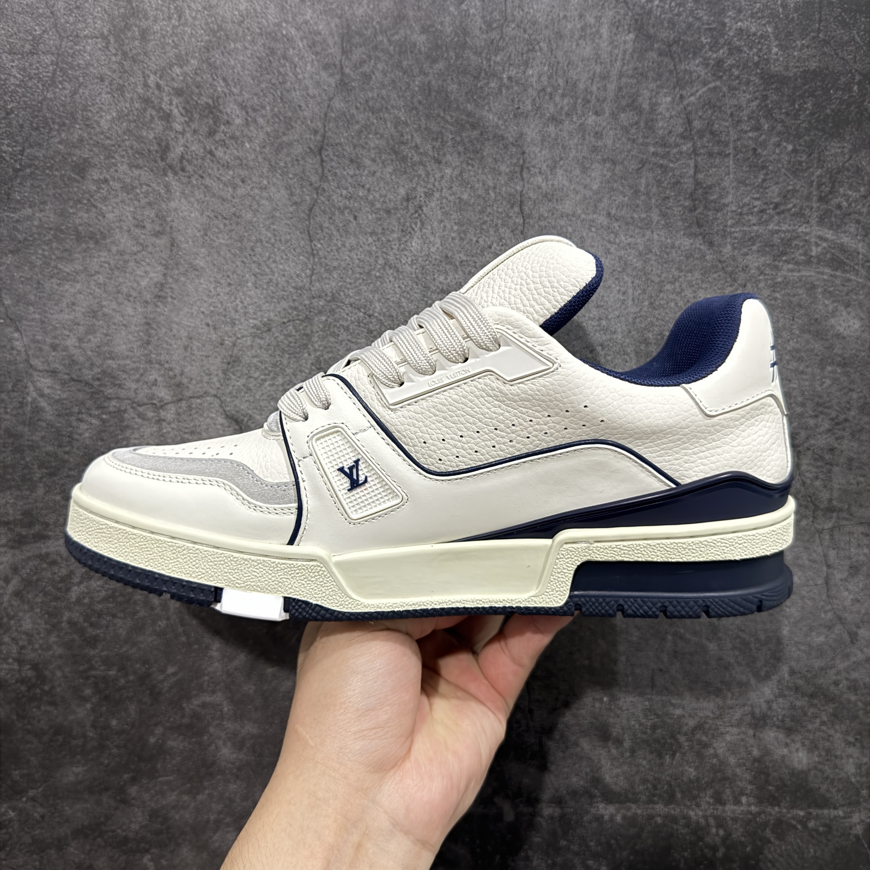 Louis Vuitton  Trainer Sneaker T538006 | Yooybuy Spreadsheet