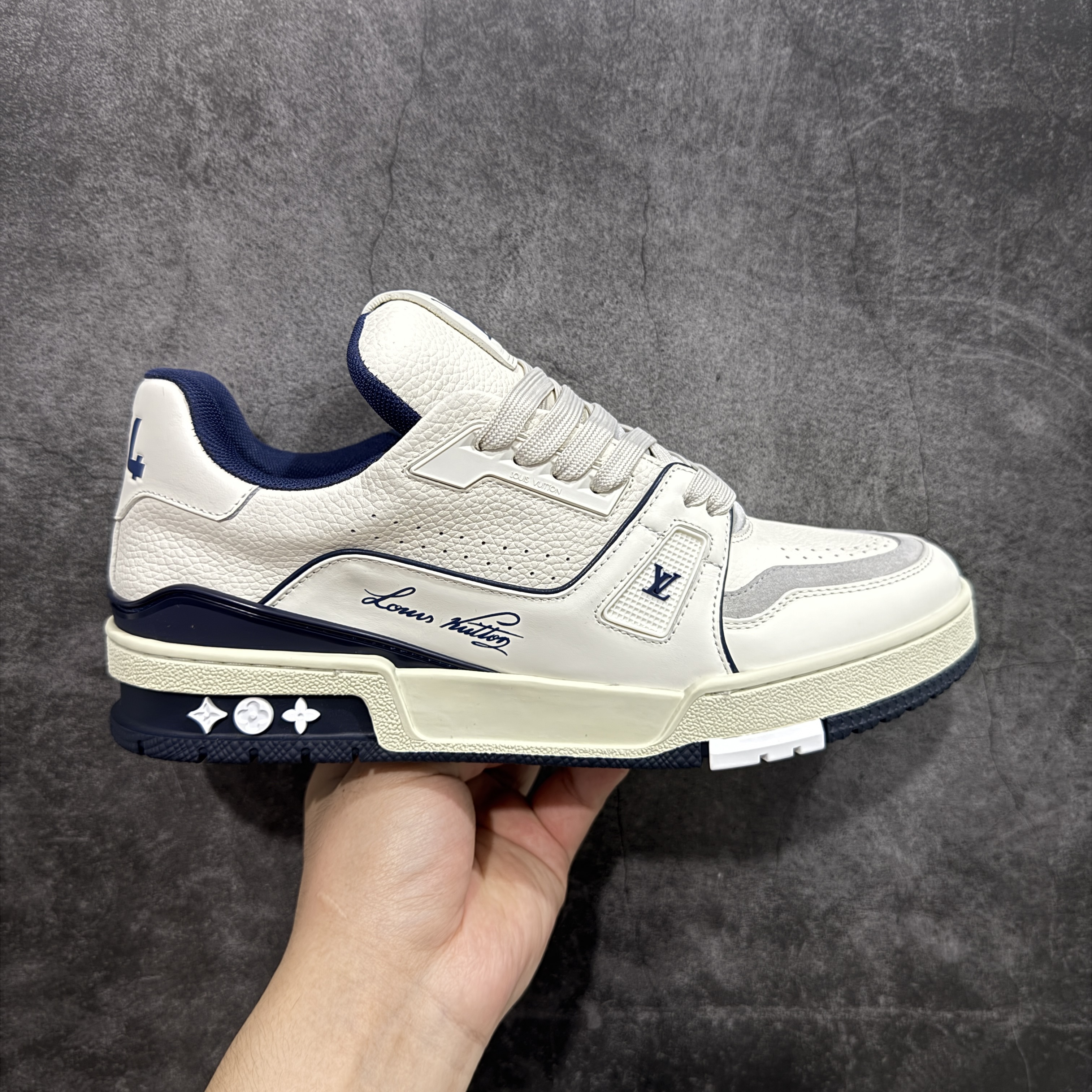 Louis Vuitton  Trainer Sneaker T538006 | Yooybuy Spreadsheet
