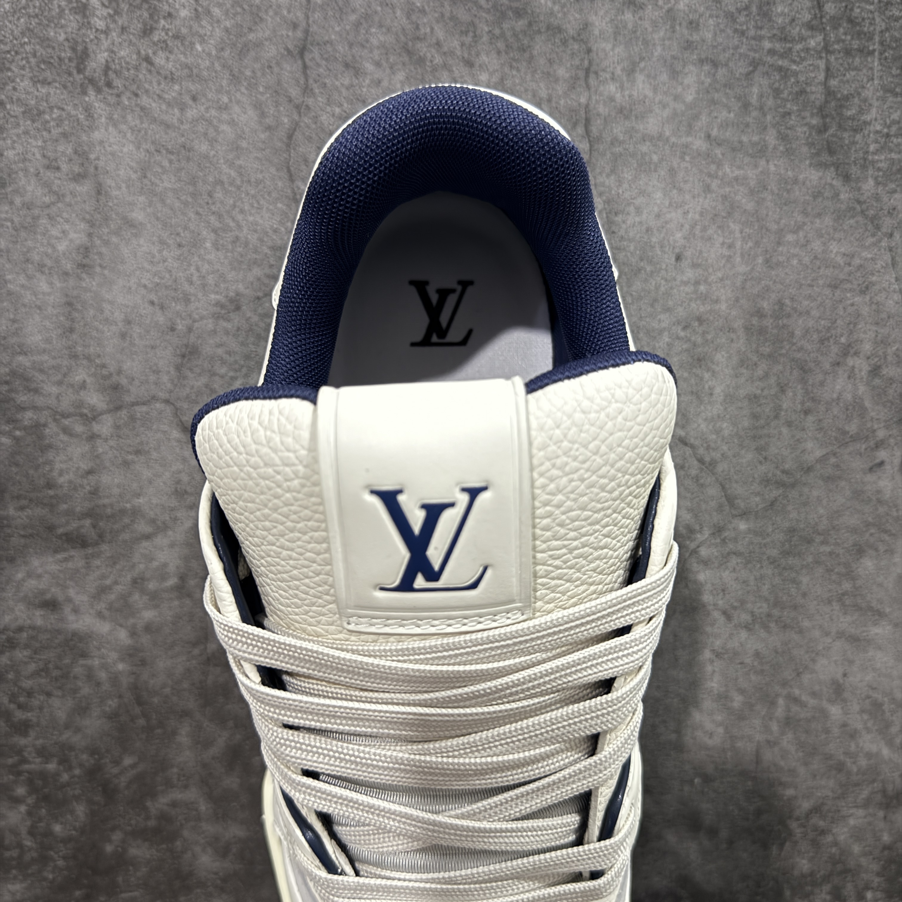 Louis Vuitton  Trainer Sneaker T538006 | Yooybuy Spreadsheet