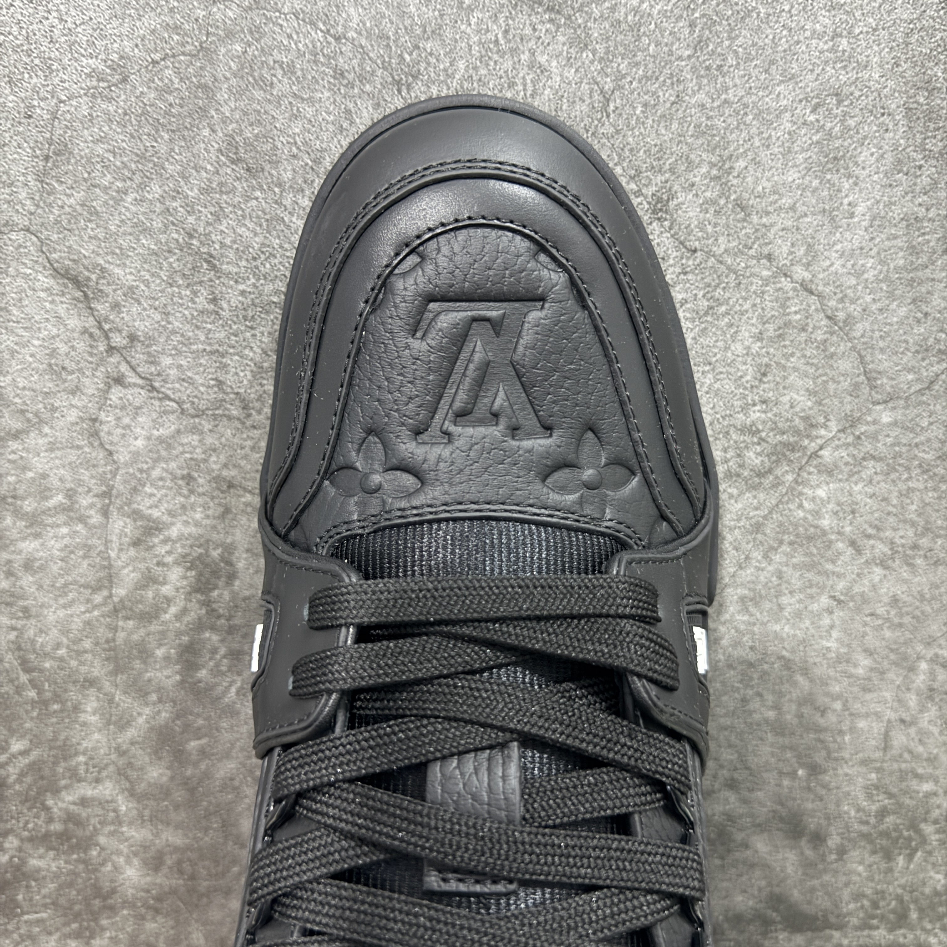 Louis Vuitton  Trainer Sneaker T538007 | Yooybuy Spreadsheet