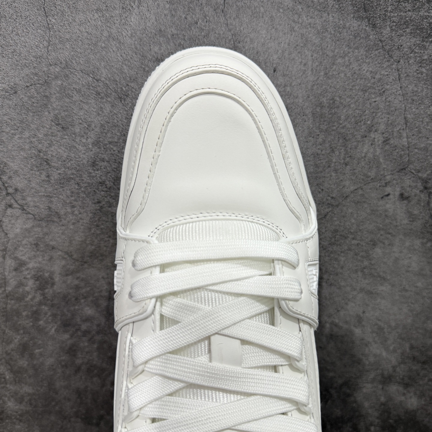 Louis Vuitton Trainer Sneaker T538008 | Yooybuy Spreadsheet