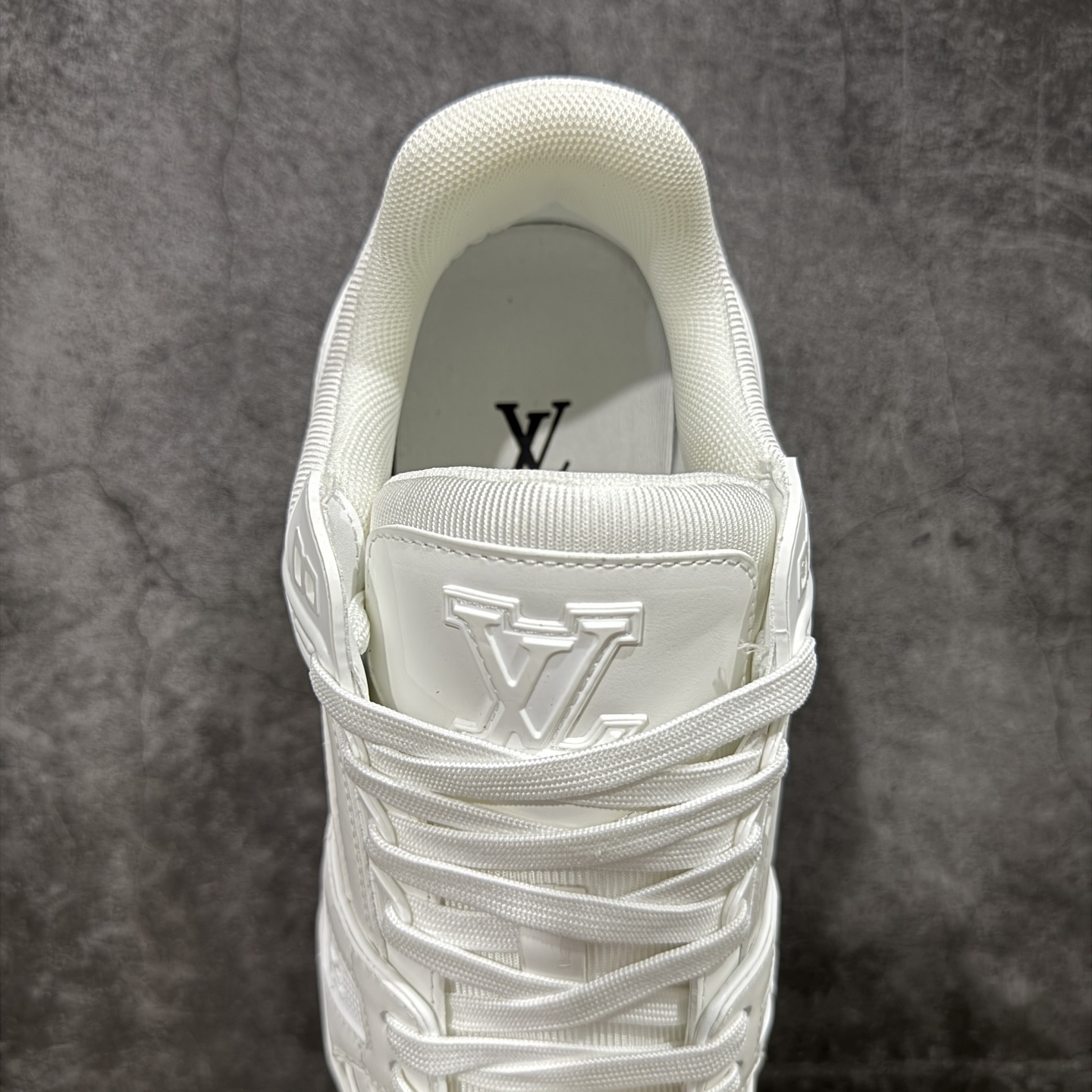 Louis Vuitton Trainer Sneaker T538008 | Yooybuy Spreadsheet