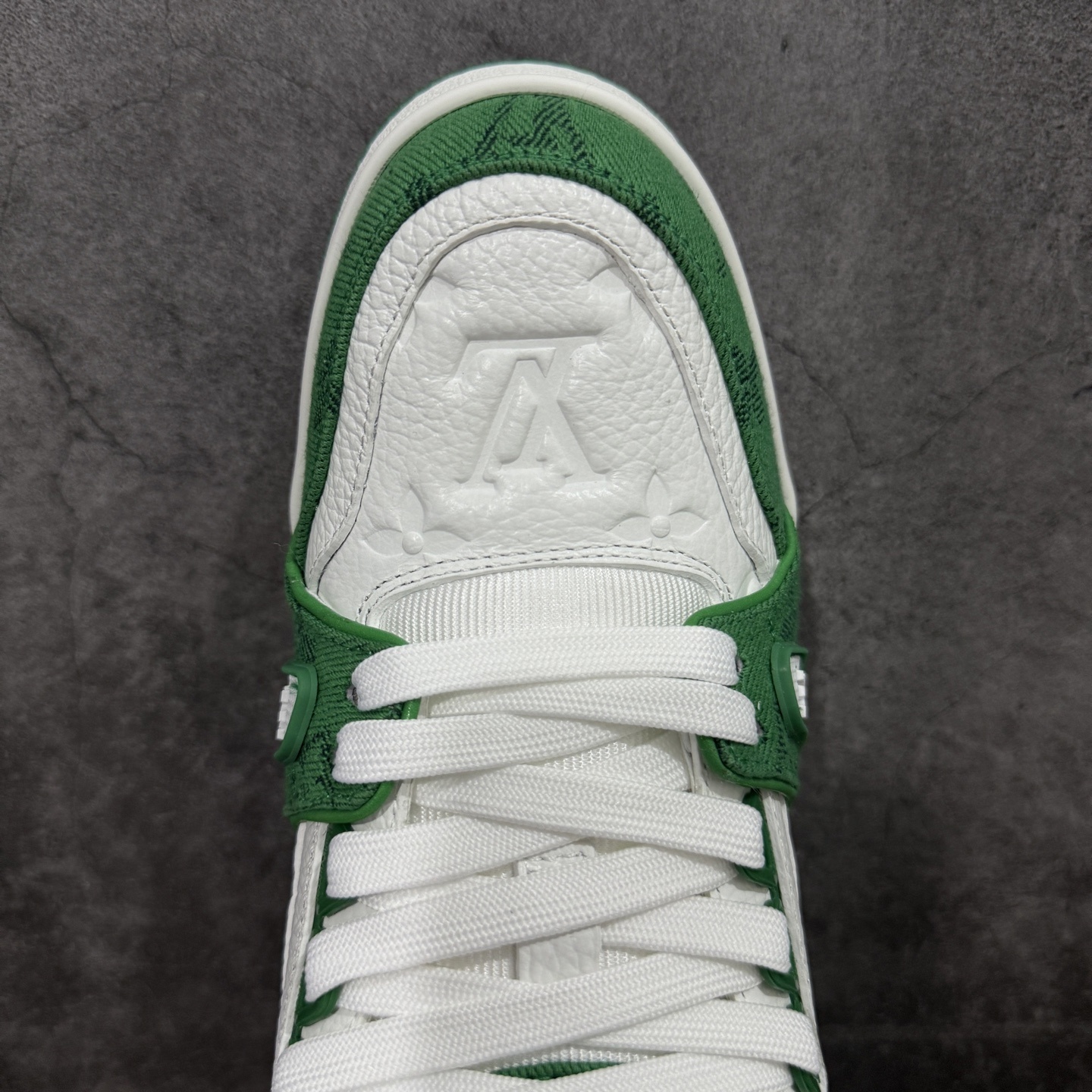 Louis Vuitton Trainer Sneaker T538009 | Yooybuy Spreadsheet