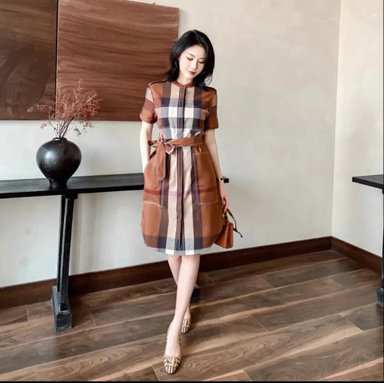 Burberry  British style casual mid length shirt skirt with floral patterns | Yooybuy Spreadsheet