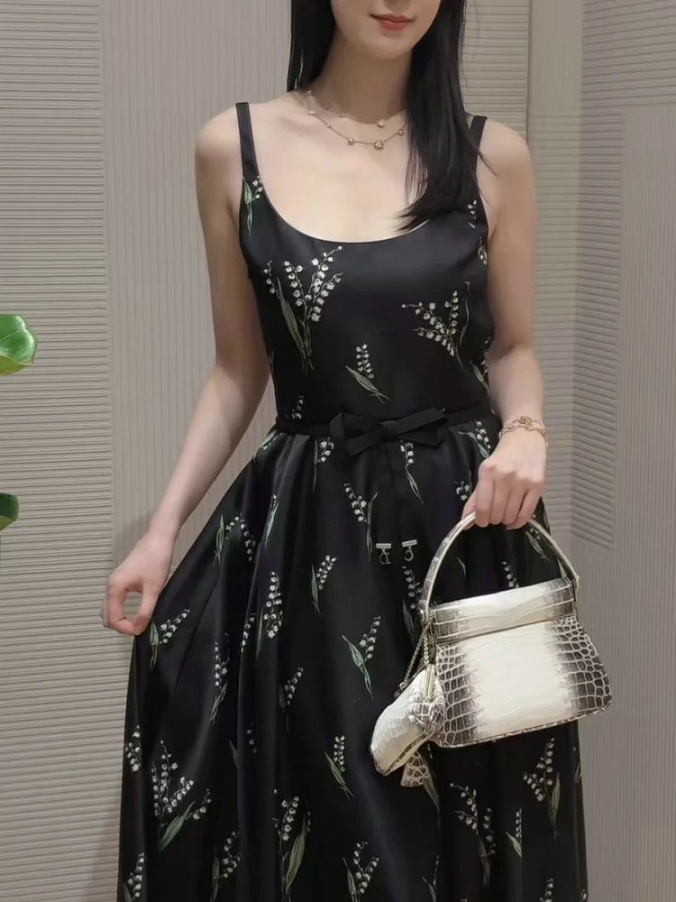 Skirrt Summer New Product French Retro Lily of the Valley Print Suspender Skirt