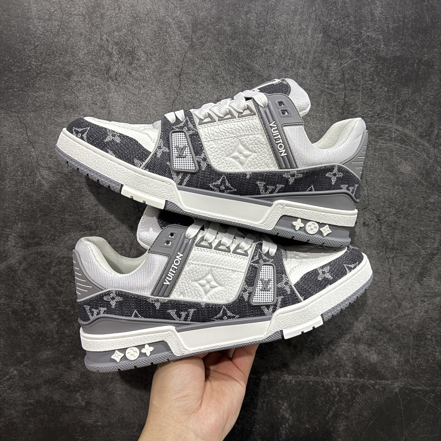 Louis Vuitton Trainer Sneaker T538003