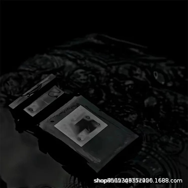 Silver Perfume