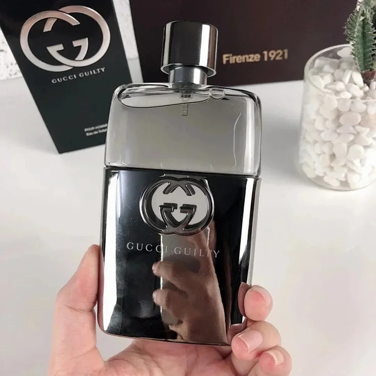 PC01- boutique perfume